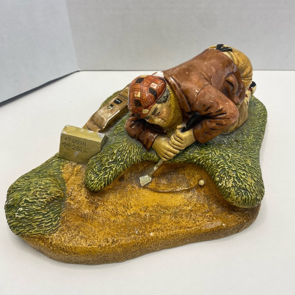 ''Bunkered'' - 1976 Congleton English Golfing Statue